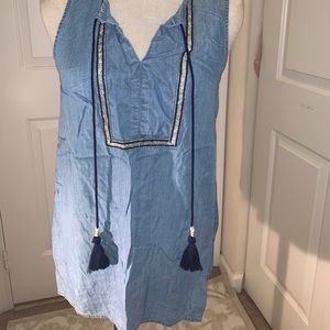 Chambray Blue - sleeveless - tunic top - size XS - Max Jeans